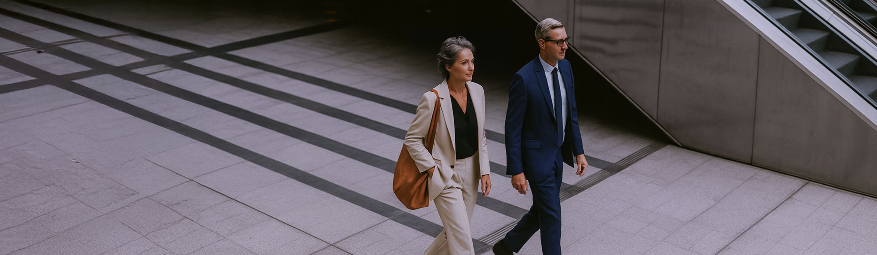 International bank transfers for companies via SEPA and SWIFT